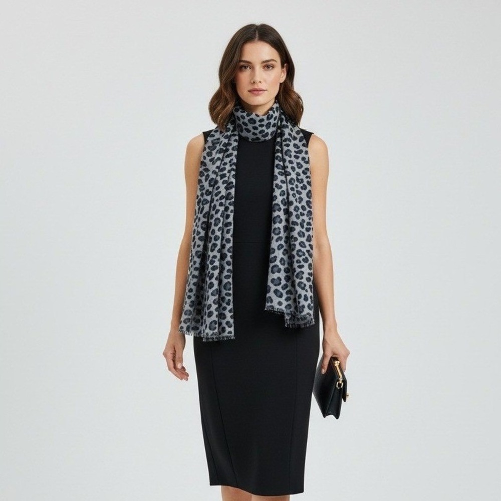Kashmere 100% Cashmere Scarf Women Gray Blue Leopard Print Wrap‎ NWT